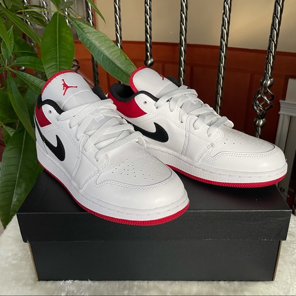 ‼️SOLD‼️ Nike Air Jordan Sneakers - Picture 6 of 15